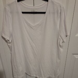 Time and Tru White Short Sleeve Tee